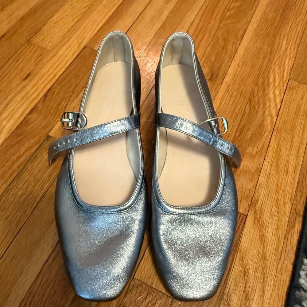 Women's silver Le Monde Beryl flats